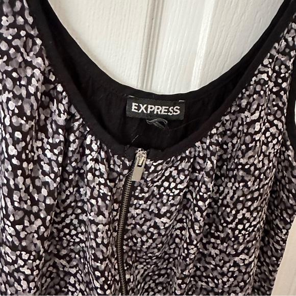 Express Front Zip Shirt - Picture 2 of 5